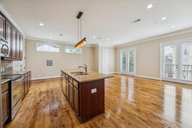 314 W Bell Street, Houston, TX 77019