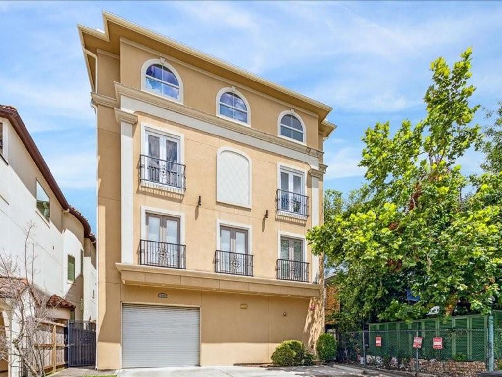 314 W Bell Street, Houston, TX 77019