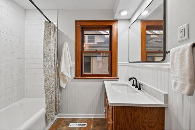 4636 42nd Avenue S, Minneapolis, MN 55406