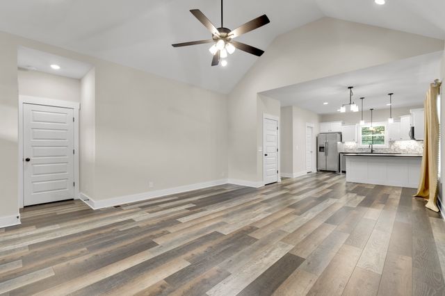 155 Julia Ann Ct, Springfield, TN 37172