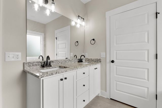 155 Julia Ann Ct, Springfield, TN 37172