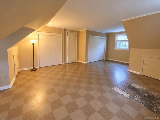 29 Emerson Court, Westbury, NY 11590