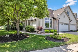 501 Heather Glen COURT, Waukesha, WI 53188