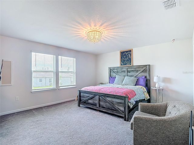 6136 BRADFORD WOODS DRIVE, Zephyrhills, FL 33542