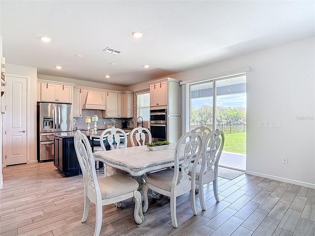 6136 BRADFORD WOODS DRIVE, Zephyrhills, FL 33542