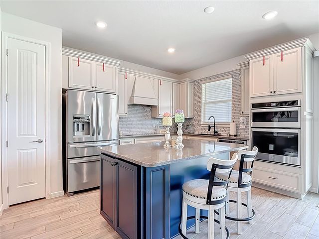 6136 BRADFORD WOODS DRIVE, Zephyrhills, FL 33542