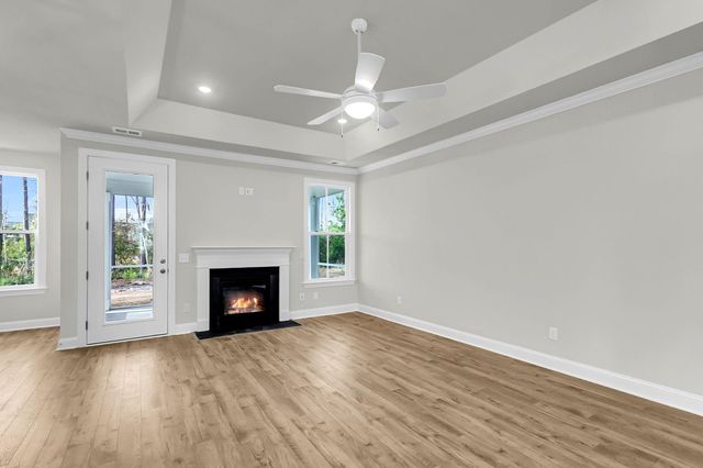 1033 Tributary Boulevard, Hollywood, SC 29449