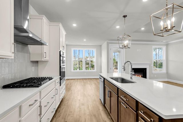 1033 Tributary Boulevard, Hollywood, SC 29449
