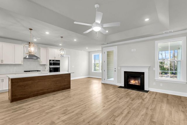 1033 Tributary Boulevard, Hollywood, SC 29449