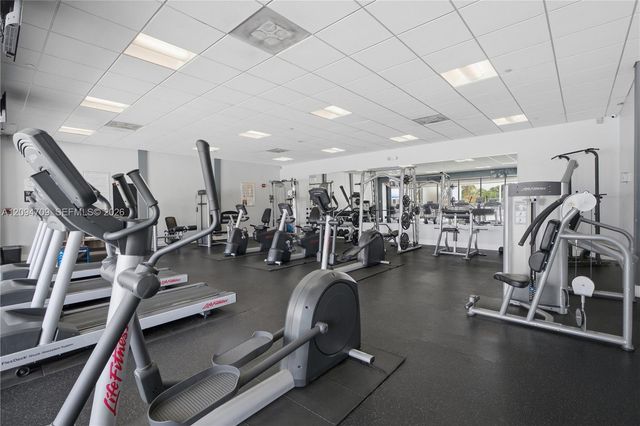3675 N Country Club Drive 204, Aventura, FL 33180