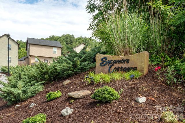 289 Cardwell Lane, Fletcher, NC 28732