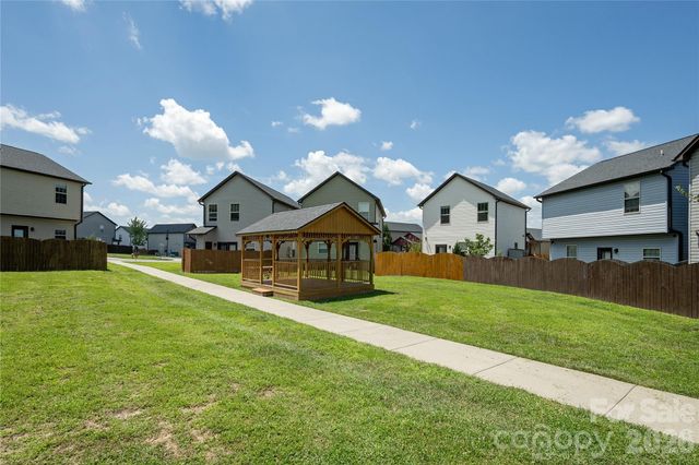 289 Cardwell Lane, Fletcher, NC 28732