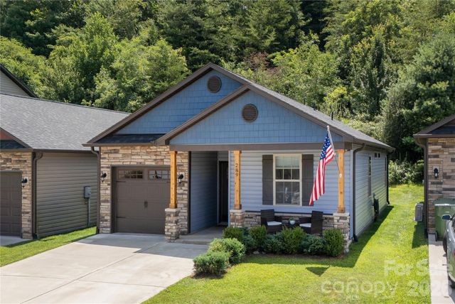 289 Cardwell Lane, Fletcher, NC 28732
