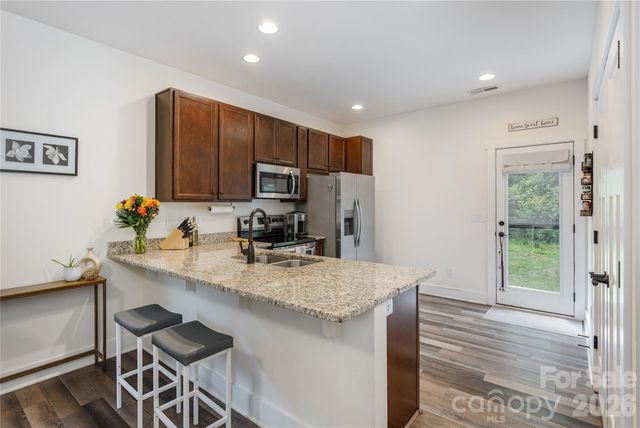 289 Cardwell Lane, Fletcher, NC 28732