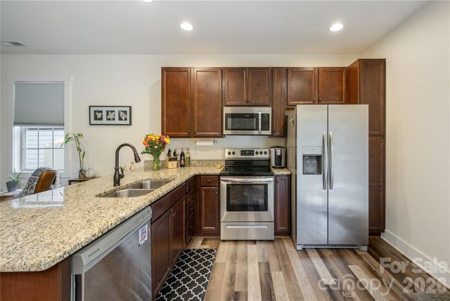 289 Cardwell Lane, Fletcher, NC 28732