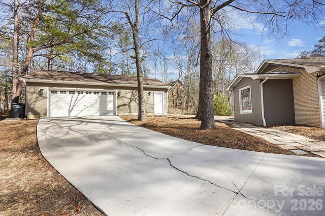 1577 Woodcroft Drive, Fort Mill, SC 29708