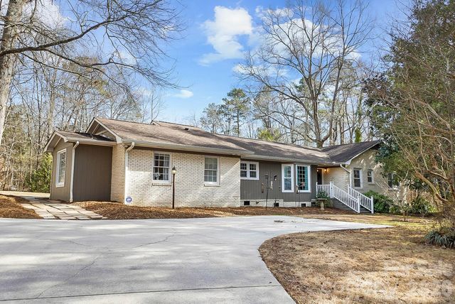 1577 Woodcroft Drive, Fort Mill, SC 29708