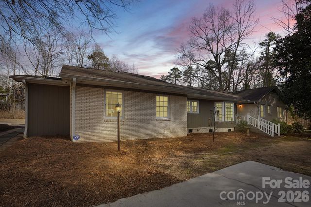 1577 Woodcroft Drive, Fort Mill, SC 29708