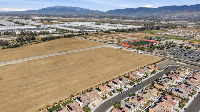 1679 Camellia, Redlands, CA 92374