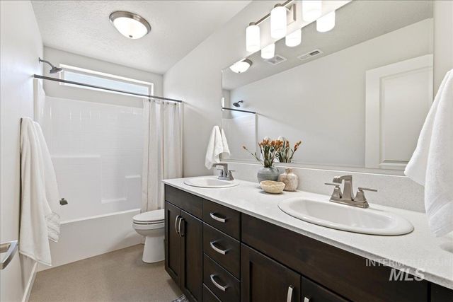 2305 E Danzee Drive, Boise, ID 83716