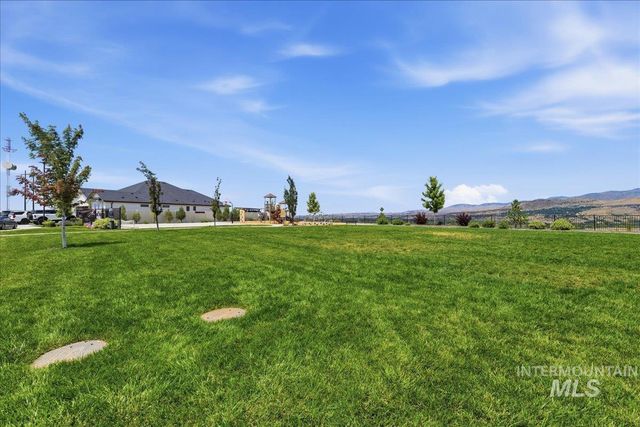 2305 E Danzee Drive, Boise, ID 83716