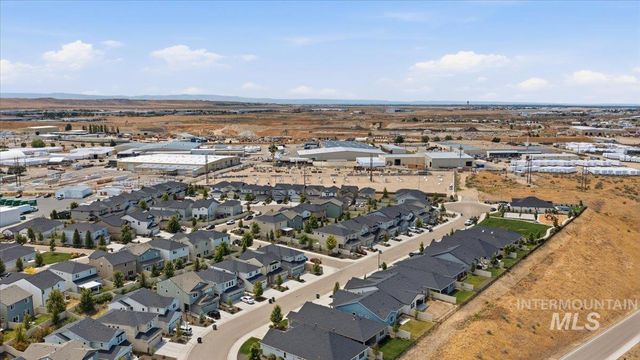 2305 E Danzee Drive, Boise, ID 83716