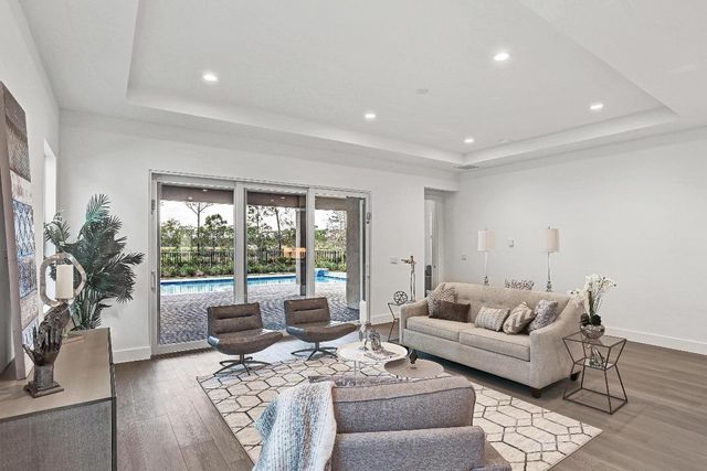 203 SE Calmo Circle, Port St. Lucie, Port St Lucie, FL 34984