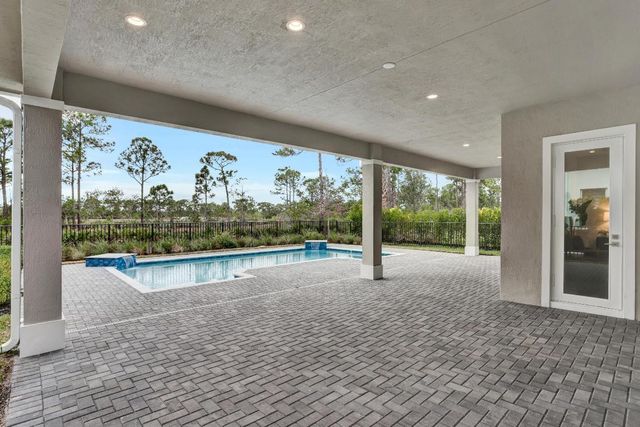 203 SE Calmo Circle, Port St. Lucie, Port St Lucie, FL 34984