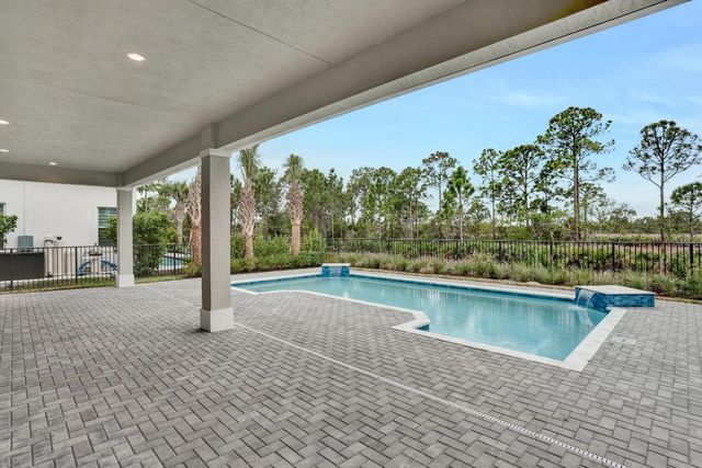 203 SE Calmo Circle, Port St. Lucie, Port St Lucie, FL 34984