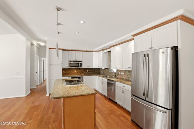 2161 S Flying Q Lane, Tucson, AZ 85713