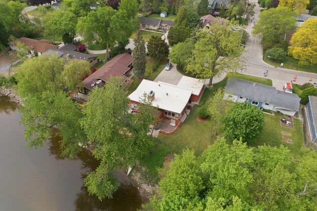507 W Montclaire AVENUE, Glendale, WI 53217