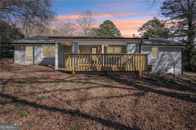 507 Castleaire Drive, Stone Mountain, GA 30087