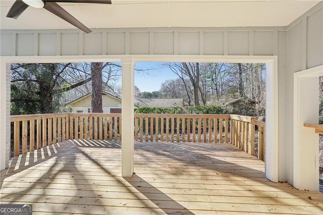 507 Castleaire Drive, Stone Mountain, GA 30087