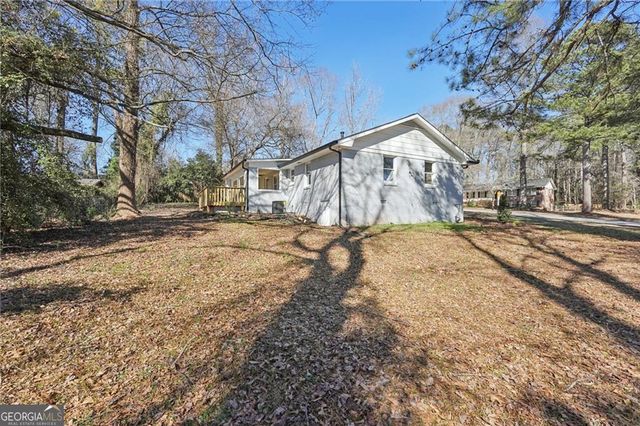 507 Castleaire Drive, Stone Mountain, GA 30087