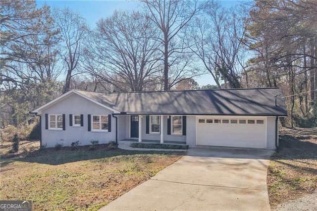 507 Castleaire Drive, Stone Mountain, GA 30087