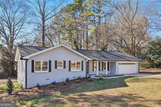 507 Castleaire Drive, Stone Mountain, GA 30087