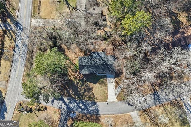 507 Castleaire Drive, Stone Mountain, GA 30087