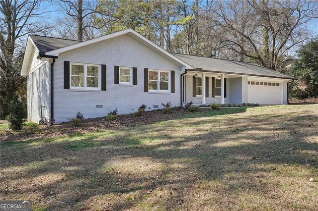 507 Castleaire Drive, Stone Mountain, GA 30087