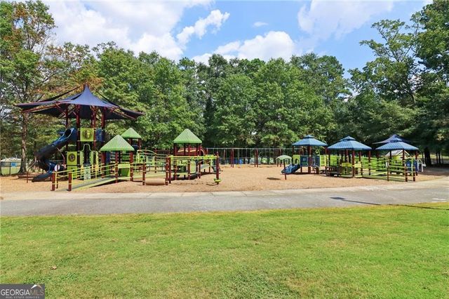 507 Castleaire Drive, Stone Mountain, GA 30087