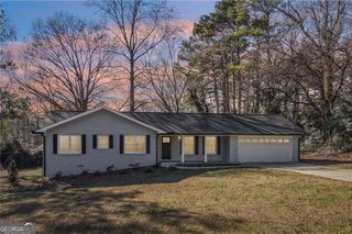 507 Castleaire Drive, Stone Mountain, GA 30087