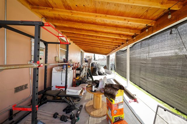 1318 Vale, Bakersfield, CA 93306