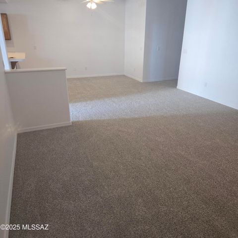 2909 S Full Moon Drive, Tucson, AZ 85713