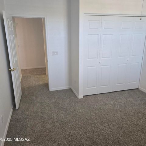 2909 S Full Moon Drive, Tucson, AZ 85713