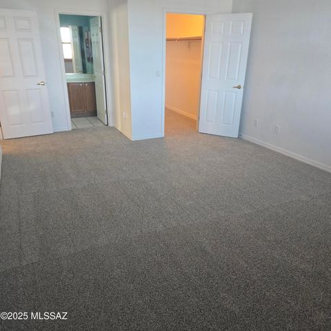 2909 S Full Moon Drive, Tucson, AZ 85713