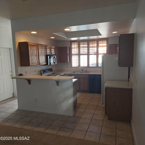 2909 S Full Moon Drive, Tucson, AZ 85713