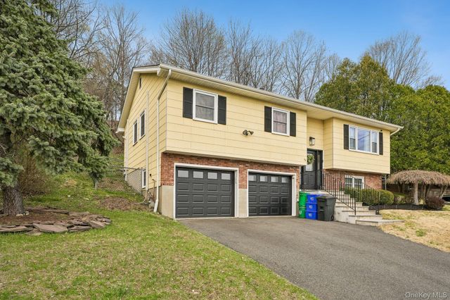 29 Adams Drive, Stony Point, NY 10980