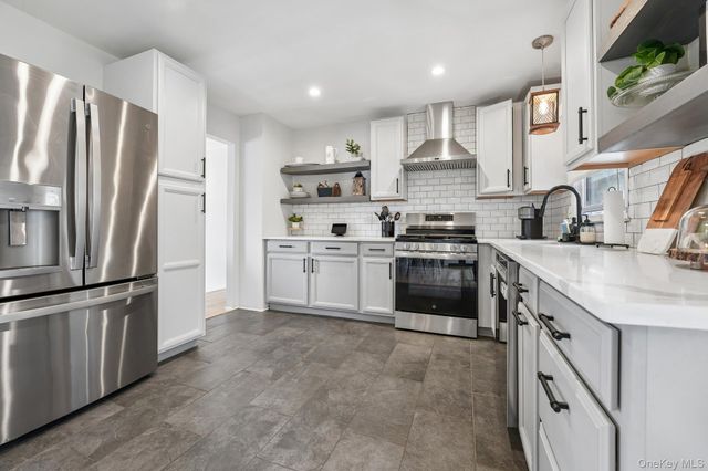29 Adams Drive, Stony Point, NY 10980