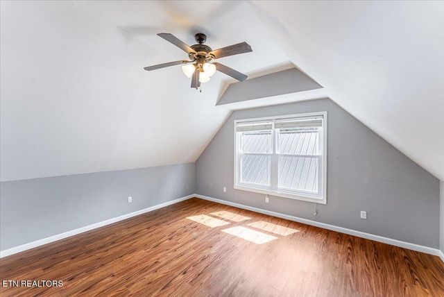 1804 Longcress Drive, Knoxville, TN 37918