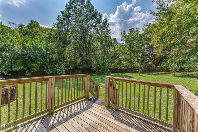 1804 Longcress Drive, Knoxville, TN 37918