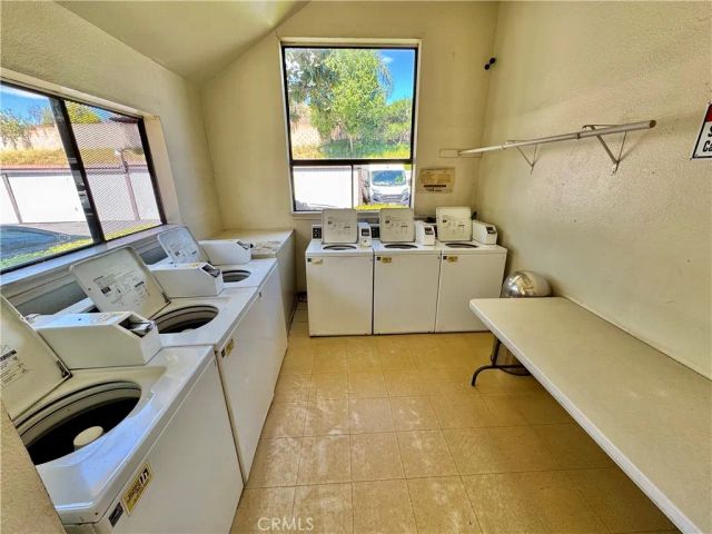 2266 Denair, Highland, CA 92346